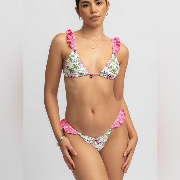 BLACKBOUGH COCO FRIO TESSA RUFFLED TRIANGLE BIKINI - Picture 3 of 8